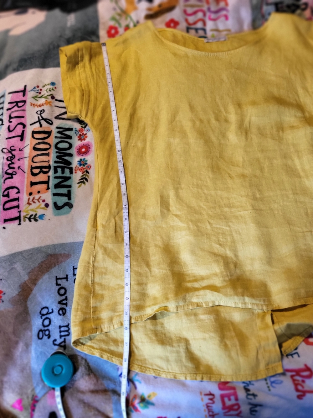 Terzo Millenio Yellow Linen High-Low Short Sleeve Blouse, Medium - Picture 7 of 7